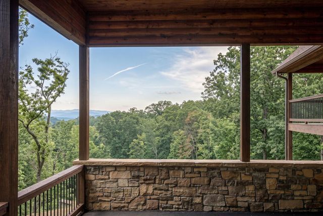 175 Stuart Drive, Mineral Bluff, GA 30559