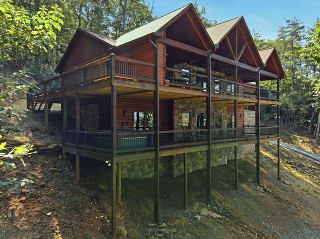 175 Stuart Drive, Mineral Bluff, GA 30559