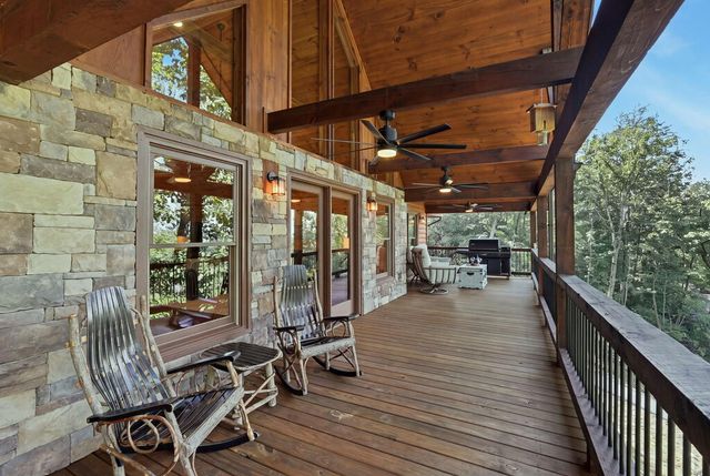 175 Stuart Drive, Mineral Bluff, GA 30559