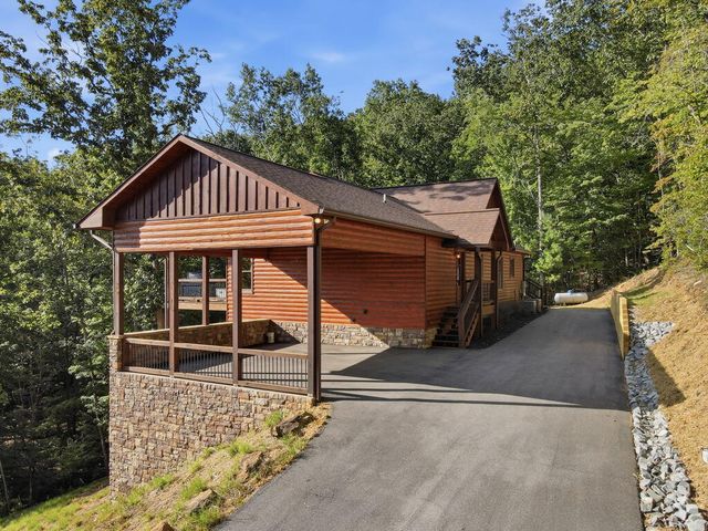 175 Stuart Drive, Mineral Bluff, GA 30559