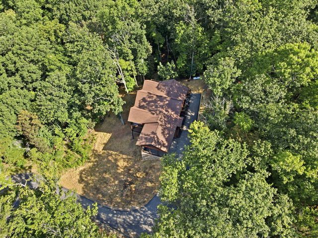 175 Stuart Drive, Mineral Bluff, GA 30559