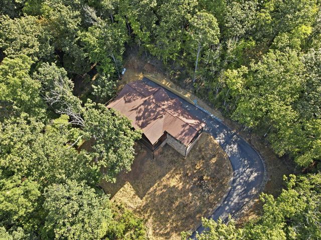 175 Stuart Drive, Mineral Bluff, GA 30559