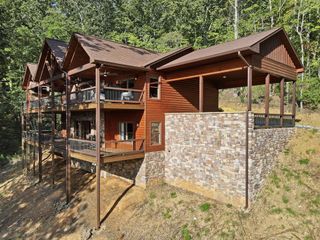175 Stuart Drive, Mineral Bluff, GA 30559