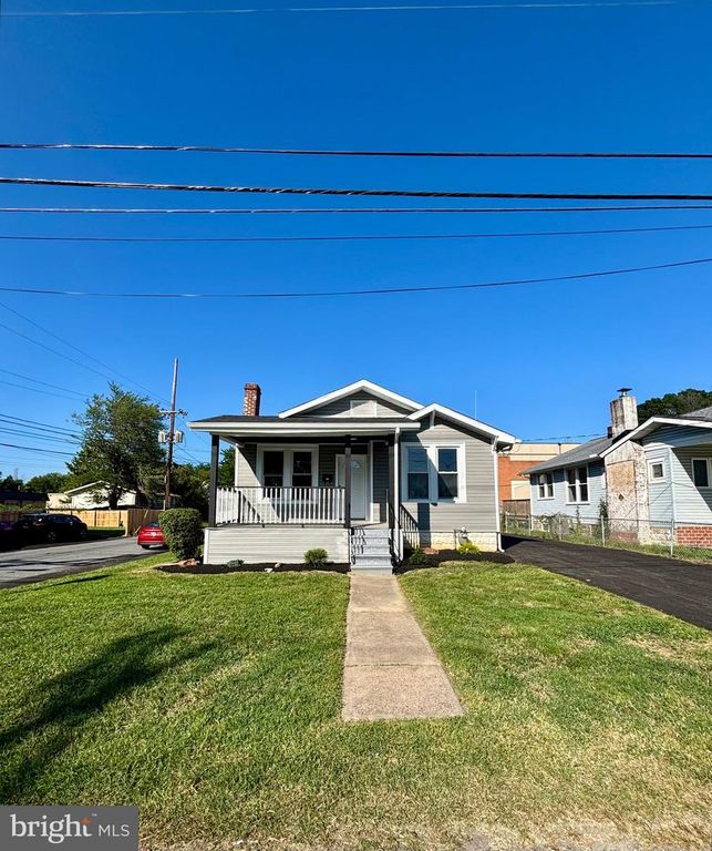 1217 NEWPORT GAP PIKE, Wilmington, DE 19804