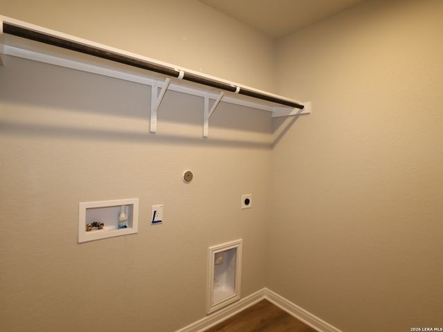 17442 Buffalo Grass Lane, Elmendorf, TX 78112