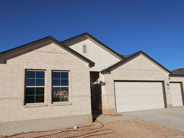 17442 Buffalo Grass Lane, Elmendorf, TX 78112