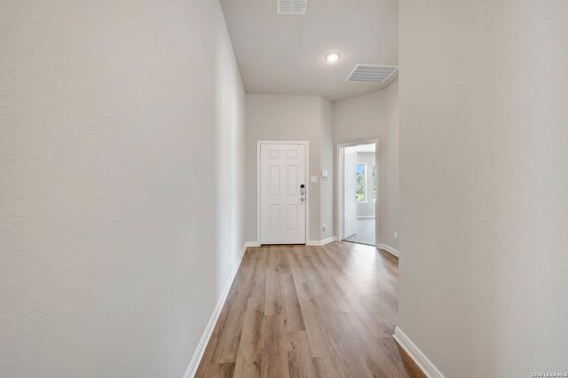 17442 Buffalo Grass Lane, Elmendorf, TX 78112