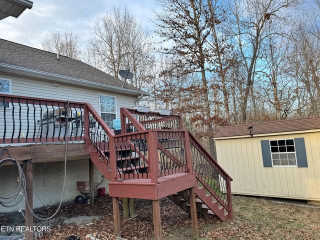 1044 Ackia Drive, Crossville, TN 38572