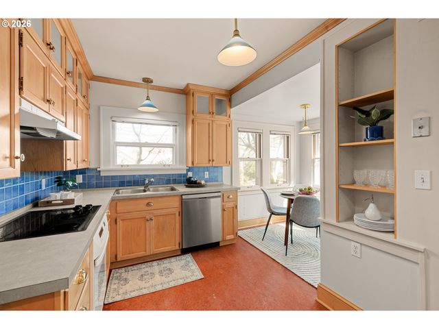 3444 Ne 16TH Ave, Portland, OR 97212