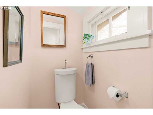 3444 Ne 16TH Ave, Portland, OR 97212