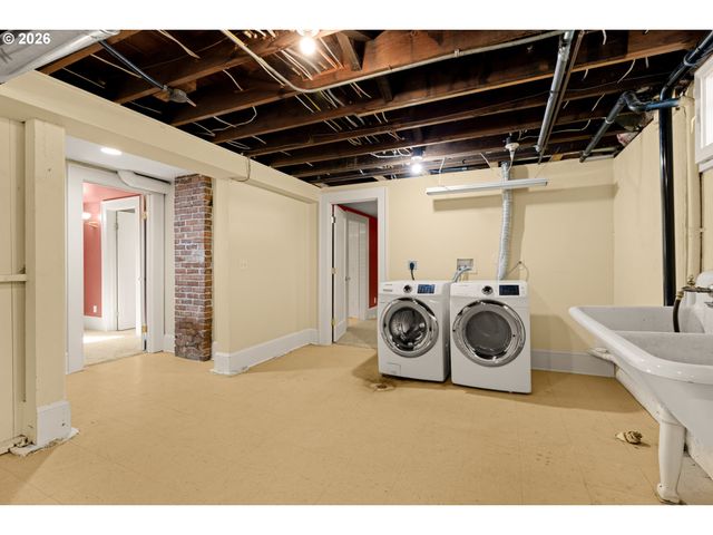 3444 Ne 16TH Ave, Portland, OR 97212