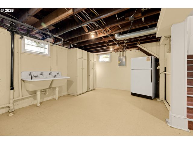 3444 Ne 16TH Ave, Portland, OR 97212