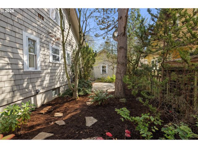 3444 Ne 16TH Ave, Portland, OR 97212