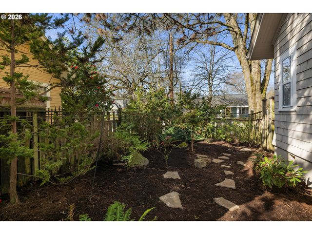 3444 Ne 16TH Ave, Portland, OR 97212