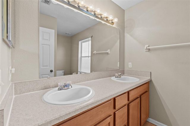 4201 LAVENDER WAY, St Cloud, FL 34772