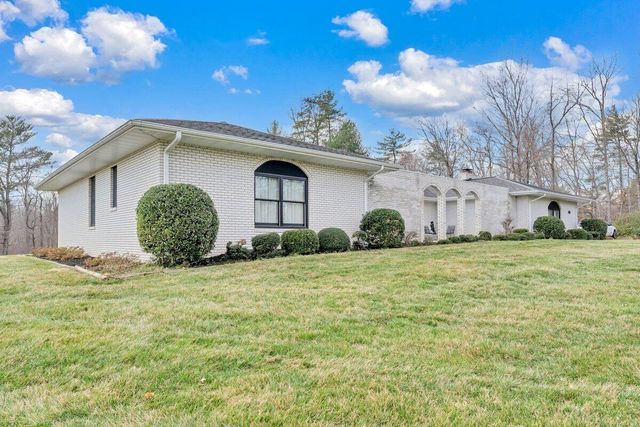 200 Bonbrook Mill RD, Rocky Mount, VA 24151