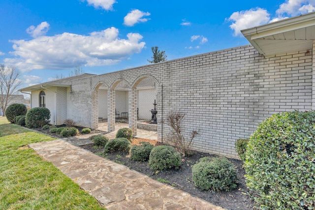 200 Bonbrook Mill RD, Rocky Mount, VA 24151