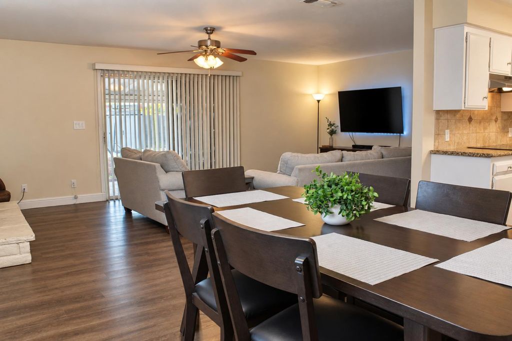 Image 2 of property listing at 2139 Hicks Street, Selma, CA 93662