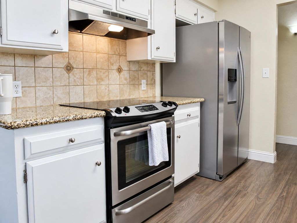 Image 6 of property listing at 2139 Hicks Street, Selma, CA 93662