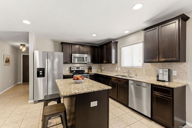 24266 Invitation Oak, San Antonio, TX 78261