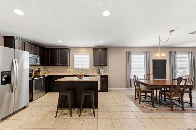 24266 Invitation Oak, San Antonio, TX 78261