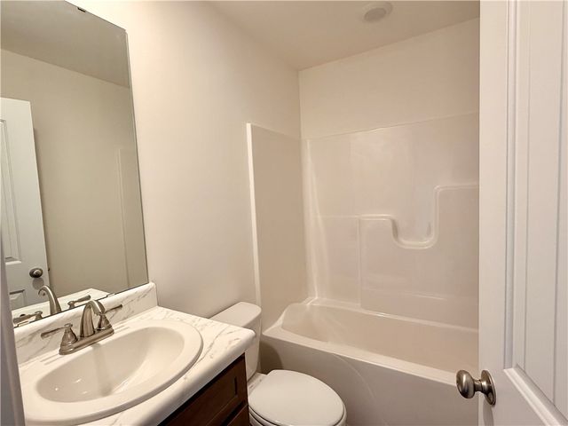 223 Kahlen Court, Piedmont, SC 29673