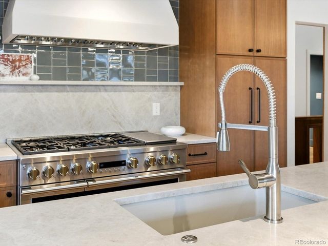 270 S Krameria St, Denver, CO 80224