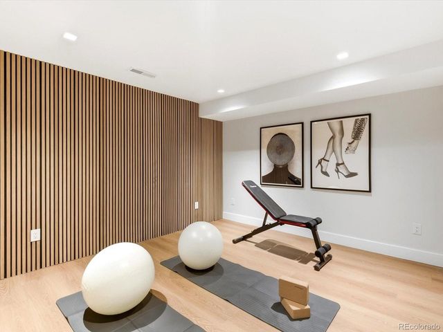 270 S Krameria St, Denver, CO 80224