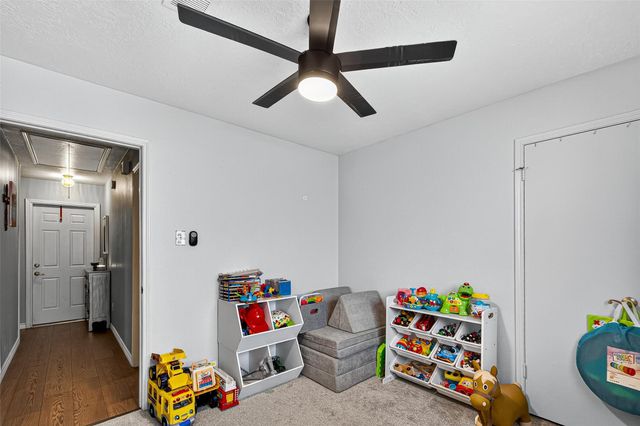 11731 Alamo Drive, La Porte, TX 77571
