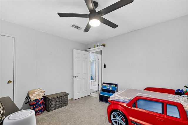 11731 Alamo Drive, La Porte, TX 77571