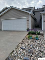 536 Lakeside #36, Lincoln, NE 68528