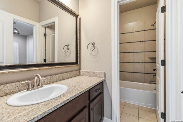 28722 Front Gate, Boerne, TX 78015