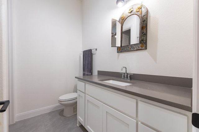129 Hollytree CT, Georgetown, TX 78628