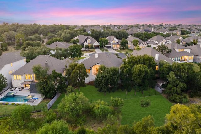 129 Hollytree CT, Georgetown, TX 78628