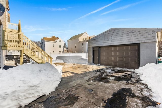 238 Essex St, Lynn, MA 01902