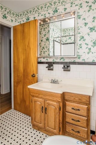 3408 N Radford Dr, Hopewell, VA 23860