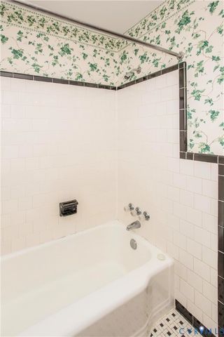 3408 N Radford Dr, Hopewell, VA 23860