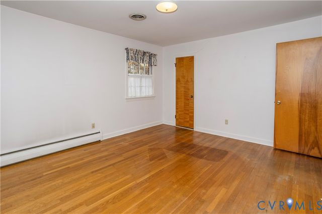 3408 N Radford Dr, Hopewell, VA 23860