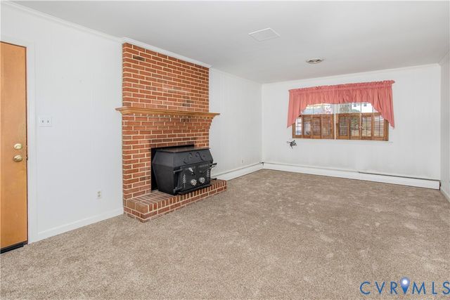 3408 N Radford Dr, Hopewell, VA 23860