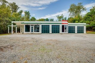 16038 Lee Highway, Bristol, VA 24202