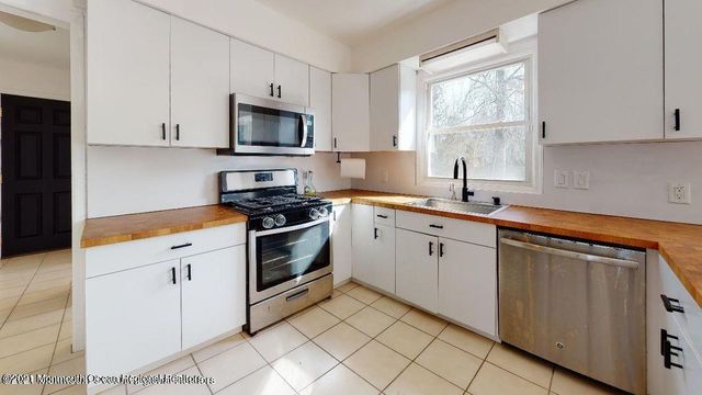 16 Muncy Drive, West Long Branch, NJ 07764