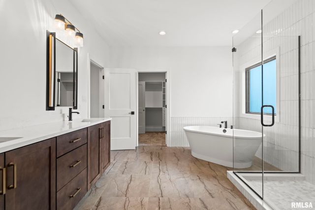 1807 WILLOW BEND, Chatham, IL 62629