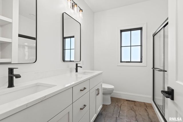 1807 WILLOW BEND, Chatham, IL 62629