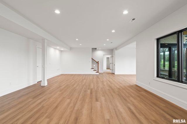 1807 WILLOW BEND, Chatham, IL 62629