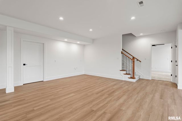 1807 WILLOW BEND, Chatham, IL 62629