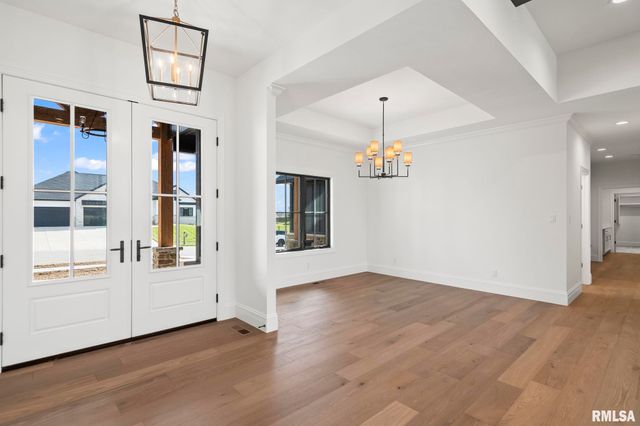 1807 WILLOW BEND, Chatham, IL 62629