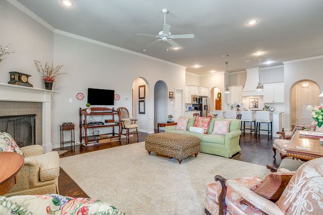 110 Parkview Drive, Aledo, TX 76008