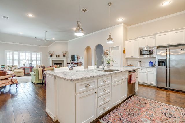 110 Parkview Drive, Aledo, TX 76008