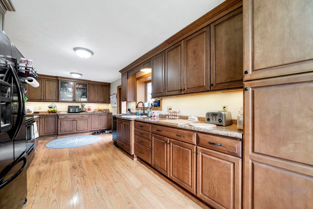 8604 Carradale Drive, Caledonia, IL 61011