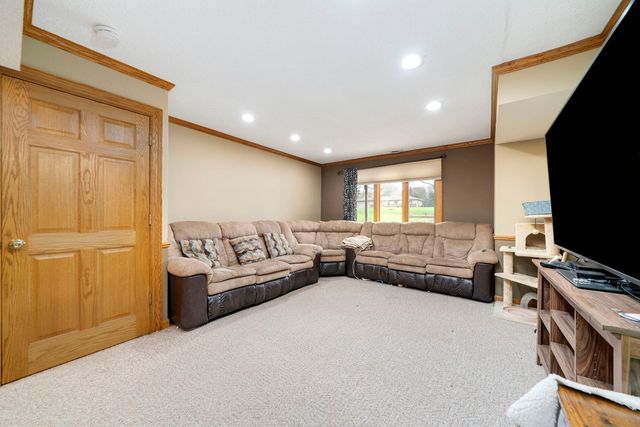 8604 Carradale Drive, Caledonia, IL 61011